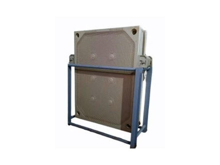 Rangkaian plate filter pada rangka penyangga